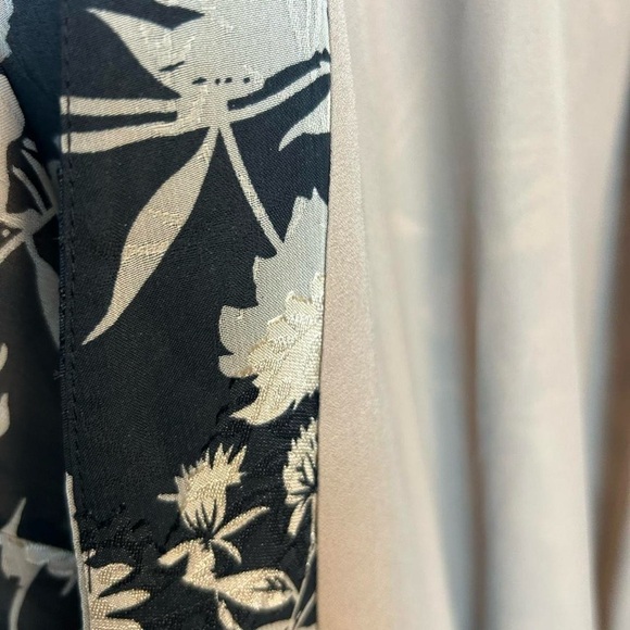 Fab’rik Black & Tan Floral Kimono – Oversized Medium - Picture 5 of 8